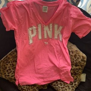 size xs like new victoria’s secret PINK pink colored t shirt
